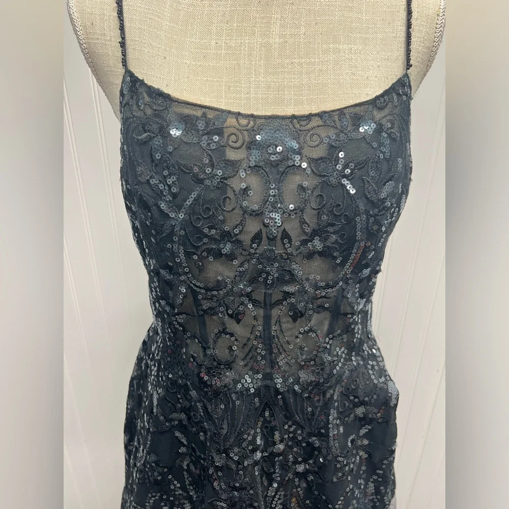 JJ’s House Black Chiffon Sequin Sweatheart Neckline Sheer Gown Sz 12 - Picture 5 of 13